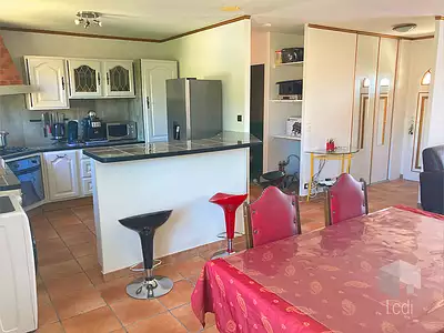 Maison, 180 m²
