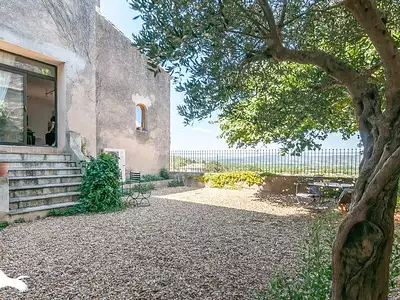 Maison, 180 m²