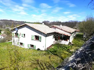 Maison, 240 m²