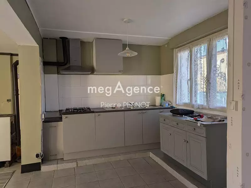 Maison, 77 m²