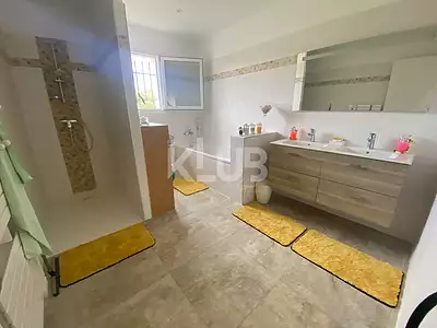 Maison, 158 m²