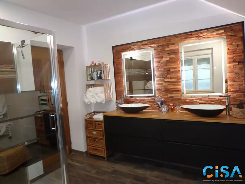 Maison, 162 m²