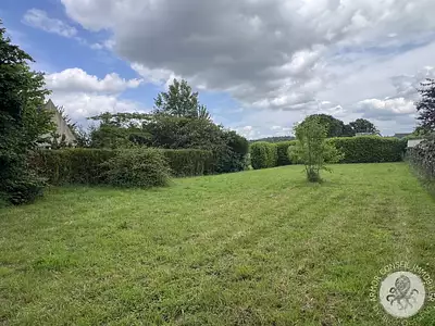 Terrain, 738 m²