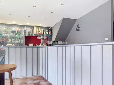 Maison, 225 m²