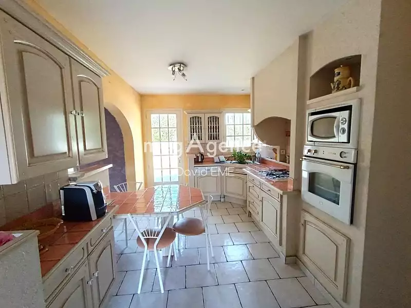Maison, 131 m²