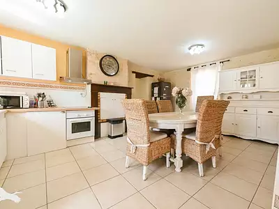 Maison, 400 m²