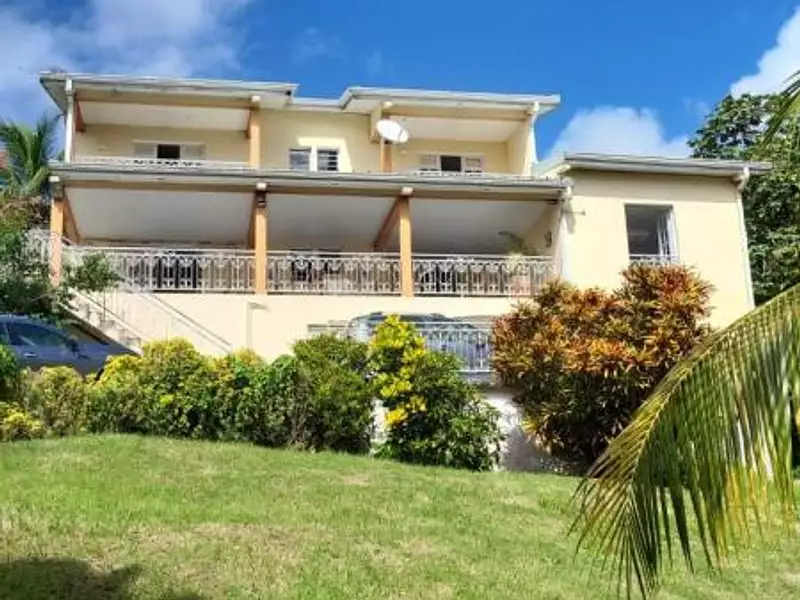 Maison, 233 m²