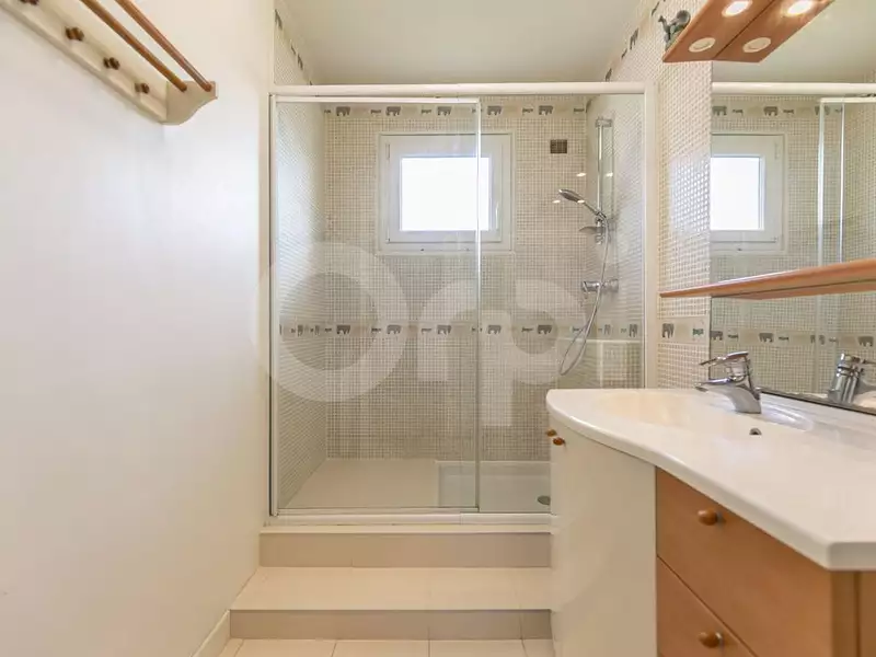 Maison, 170 m²