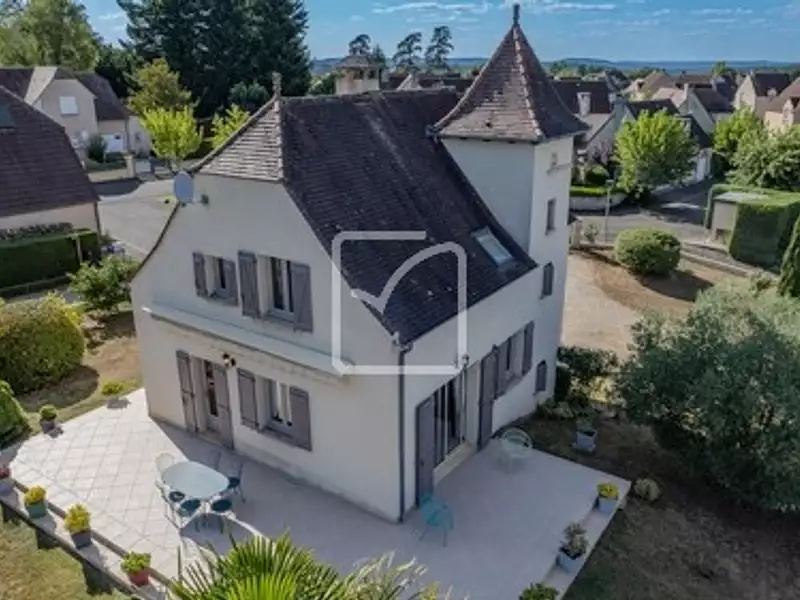 Maison, 144 m²