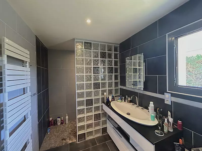 Maison, 202 m²