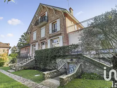 Maison, 237 m²