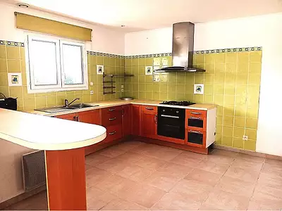 Maison, 180 m²