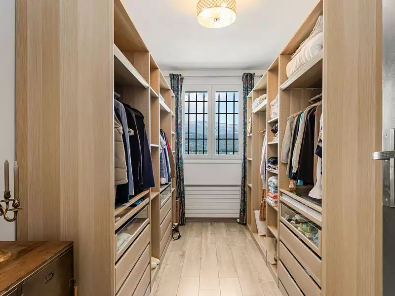 Maison, 251 m²