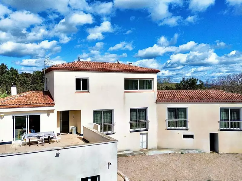 Maison, 162 m²