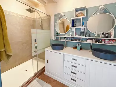 Maison, 885 m²