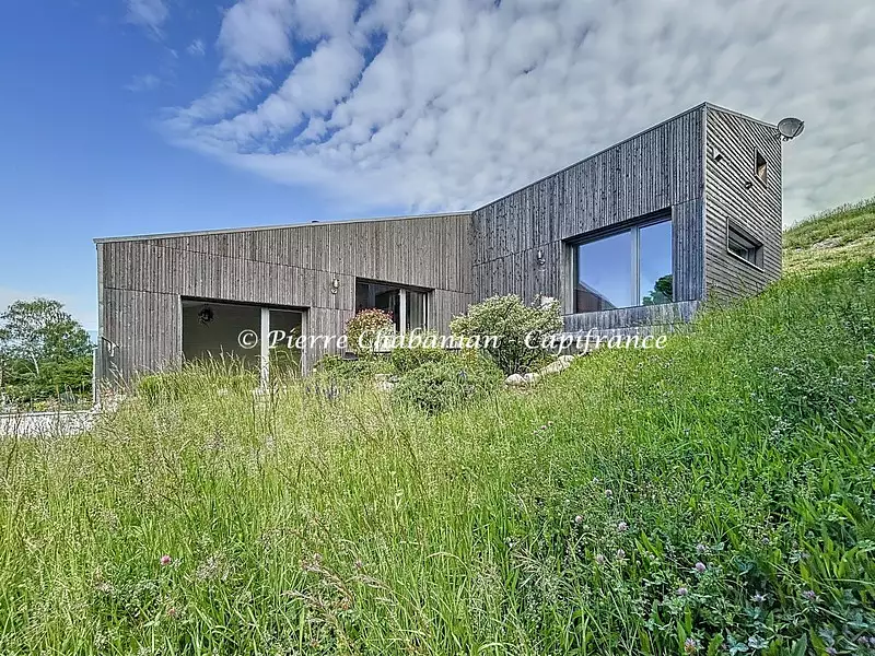 Maison, 151 m²