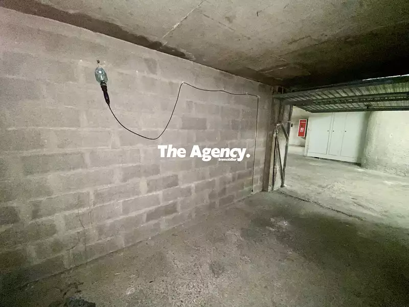 Parking, 13 m²