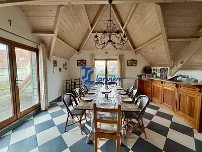 Maison, 277 m²