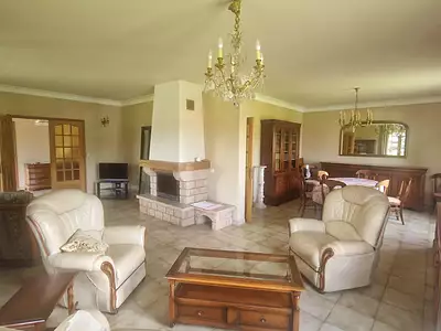 Maison, 240 m²
