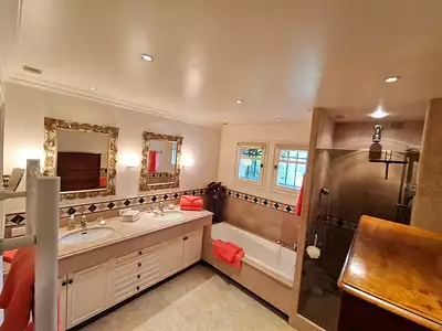 Maison, 338,64 m²