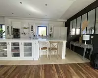 Maison, 245 m²