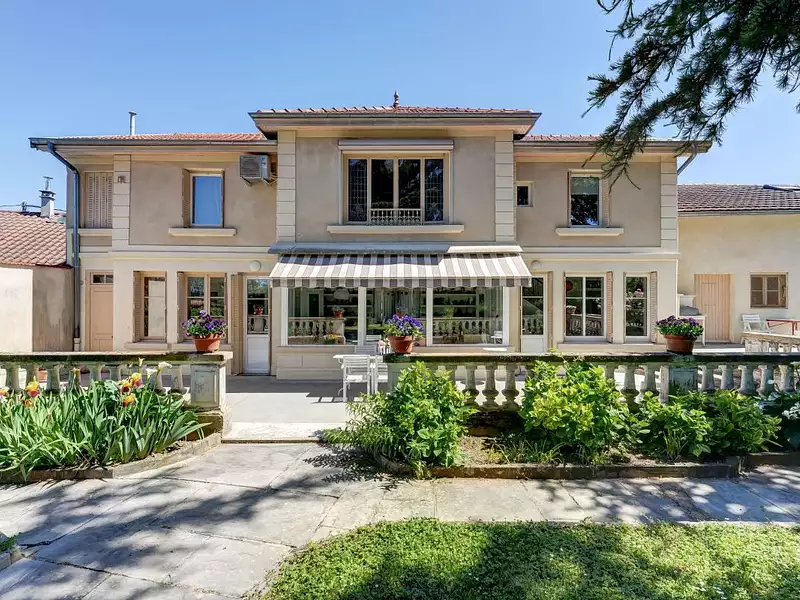 Maison, 204 m²