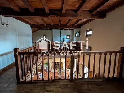 Maison, 215 m²