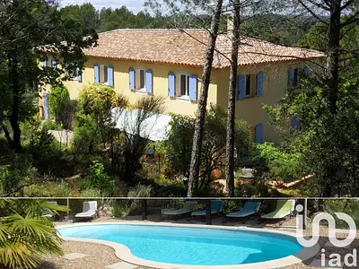 Maison, 341 m²