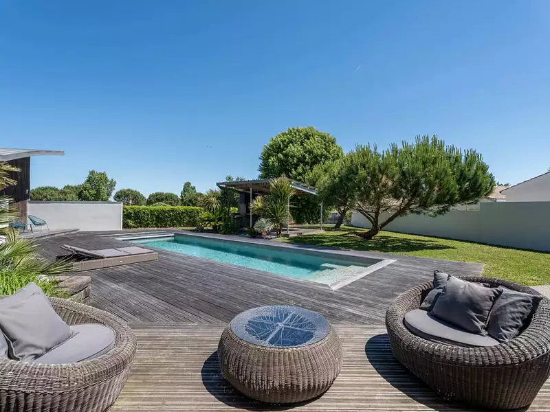 Maison, 254 m²