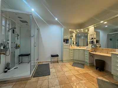 Maison, 260 m²