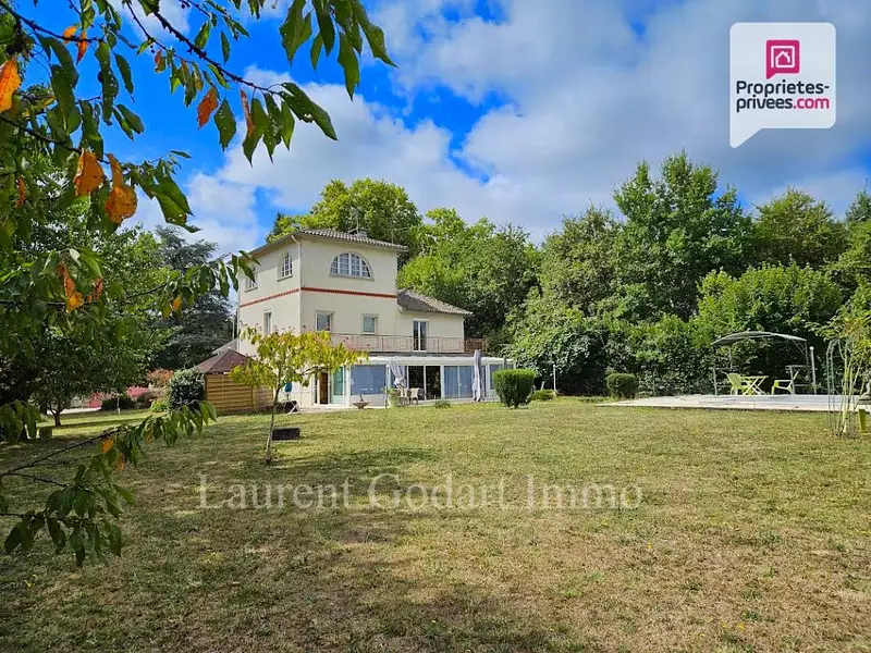 Maison, 350 m²