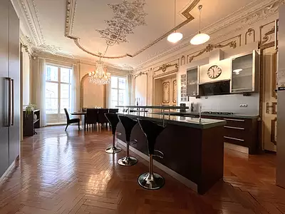 Appartement, 276,1 m²