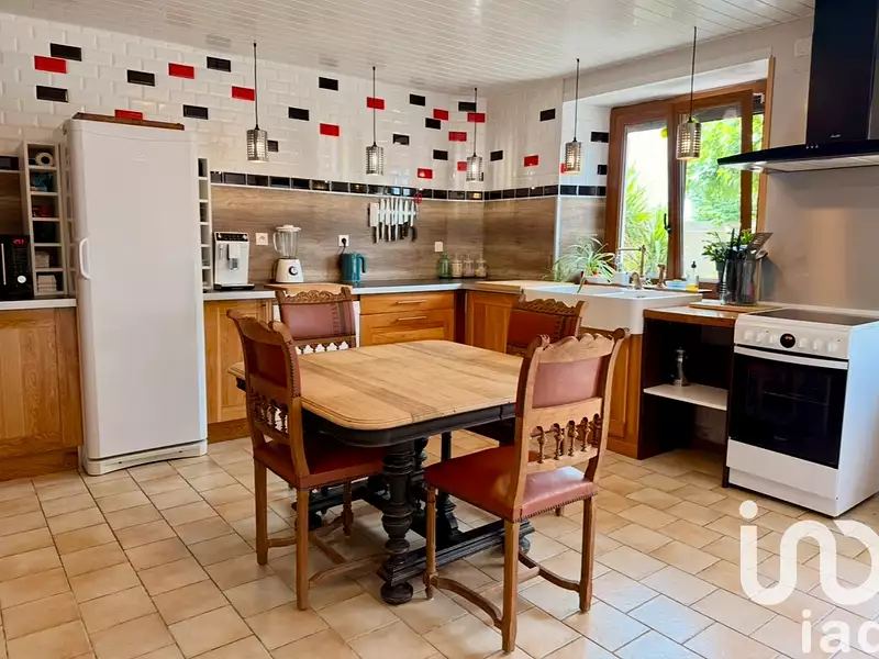 Maison, 303 m²