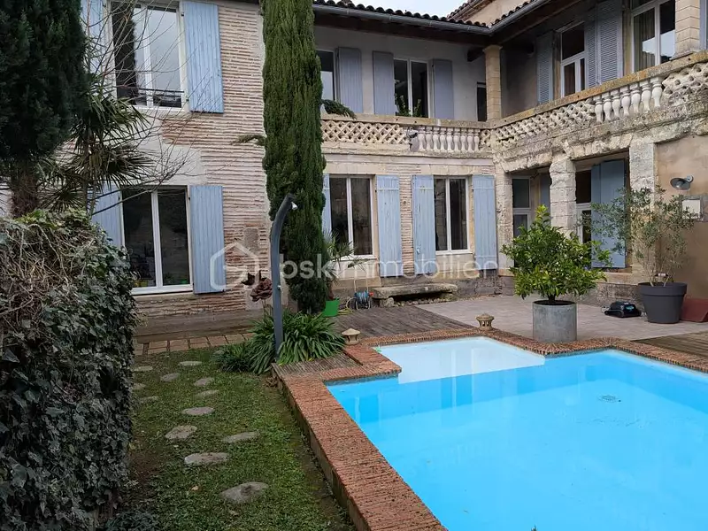 Maison, 250 m²