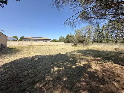 Terrain, 837 m²