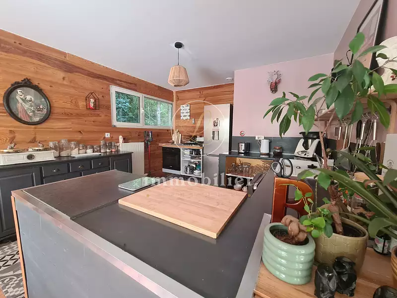 Maison, 245 m²
