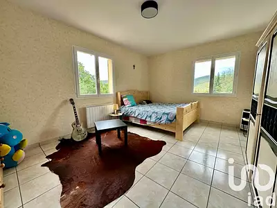 Maison, 185 m²