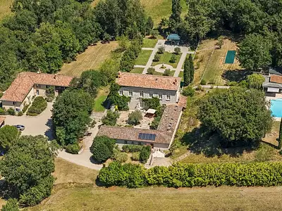 Maison, 749 m²
