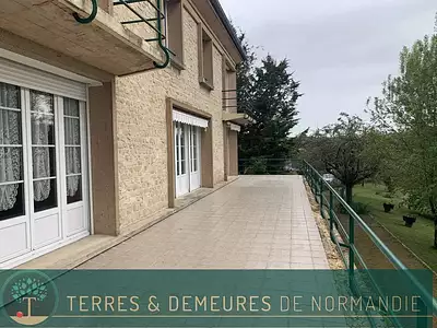 Maison, 259 m²