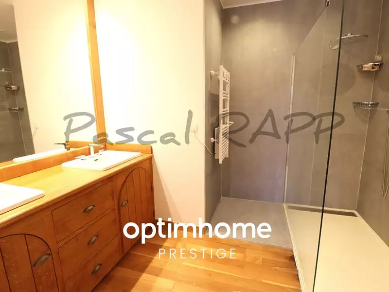 Maison, 218 m²