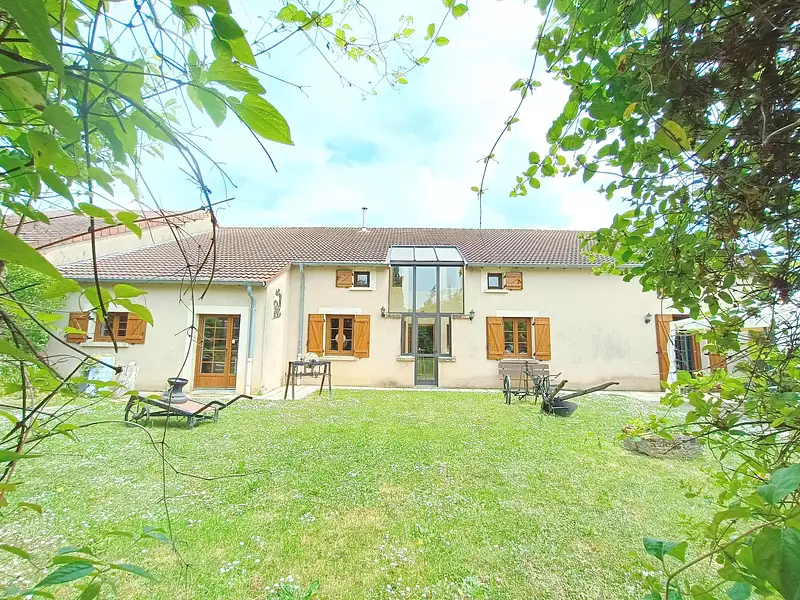 Maison, 240 m²