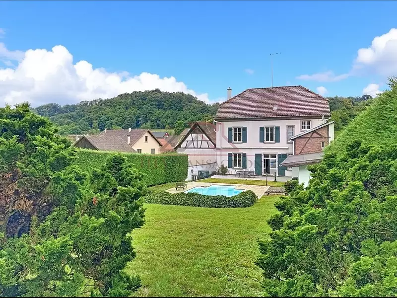 Maison, 395 m²