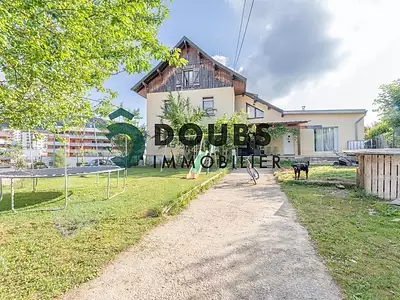 Immeuble, 300 m²