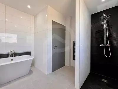 Maison, 202 m²