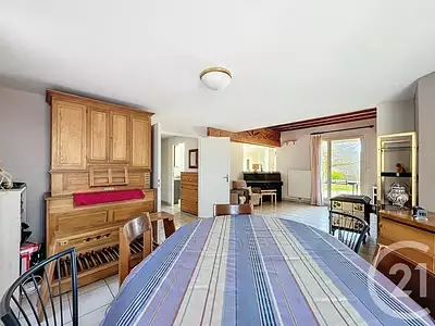 Maison, 117 m²