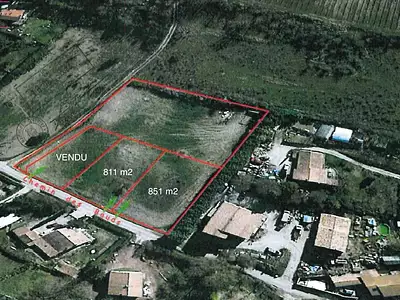 Terrain, 811 m²