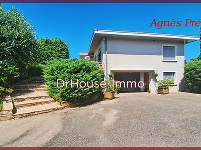 Maison, 217,74 m²