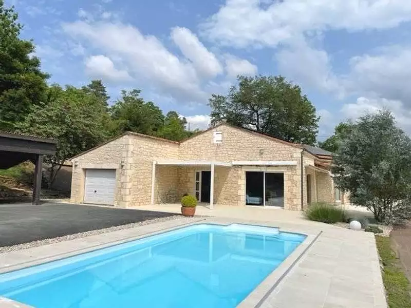 Maison, 160 m²