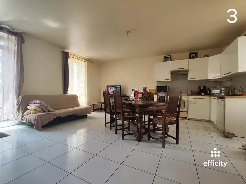 Immeuble, 272 m²