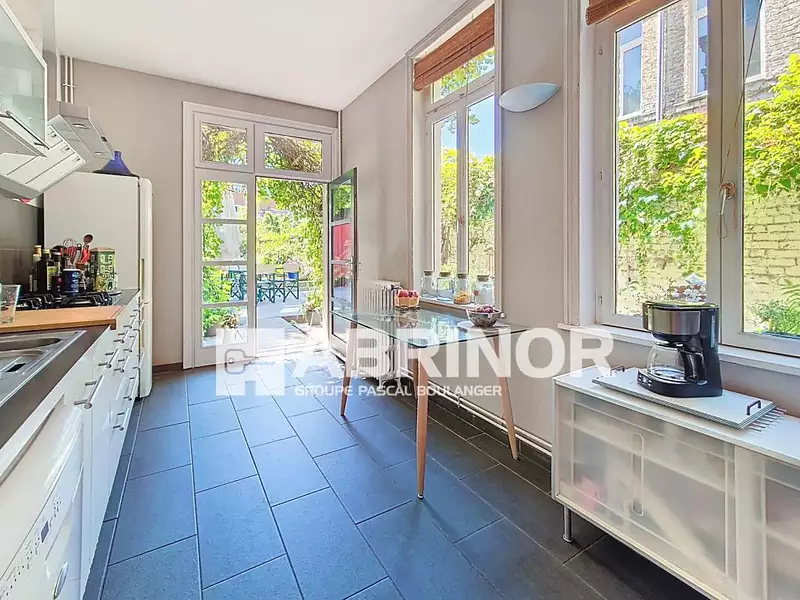 Maison, 220 m²